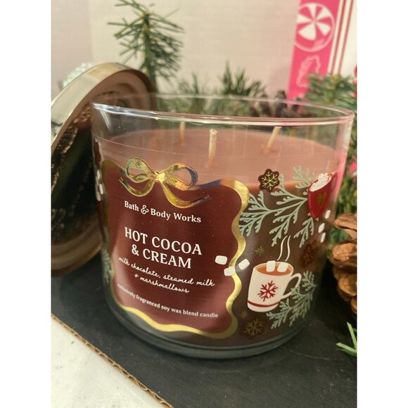 Bath & Body Works “Hot Cocoa & Cream” NEW 3 Wick Candle - Picture 2 of 7